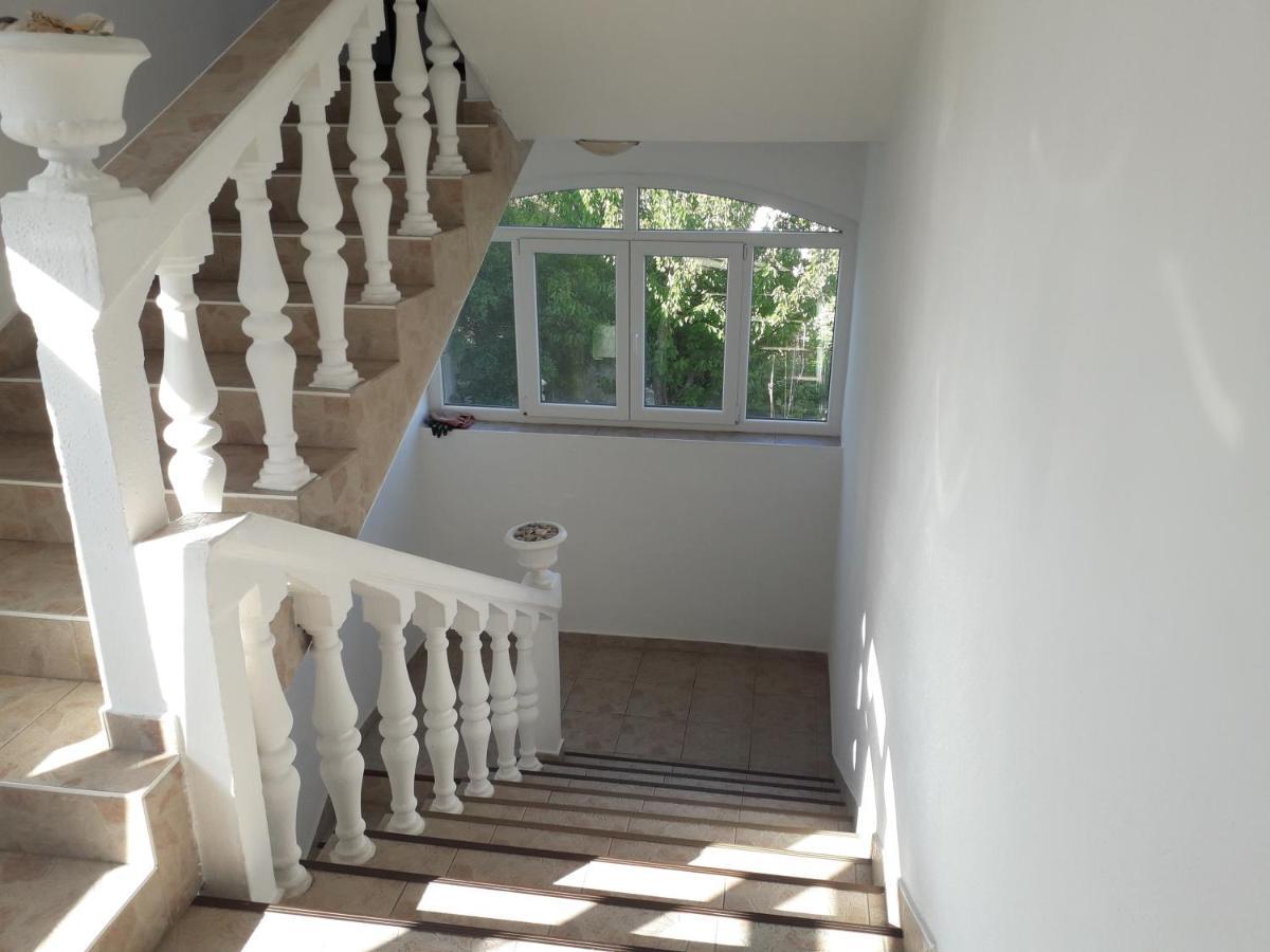 Seaside Oasis: Family-Friendly Apartments with Pool and Amenities Palit Exterior photo