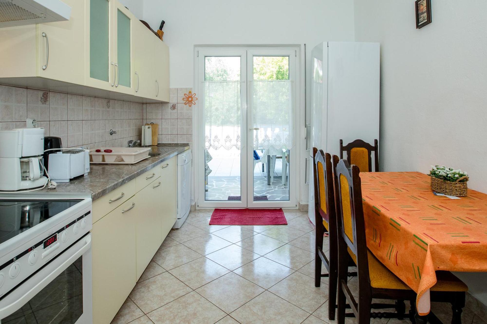 Seaside Oasis: Family-Friendly Apartments with Pool and Amenities Palit Exterior photo